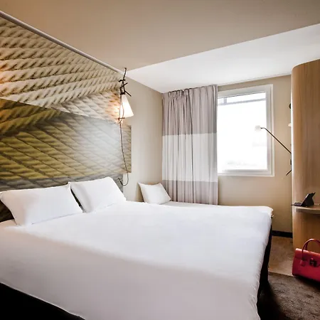 Ibis Paris La Defense Courbevoie