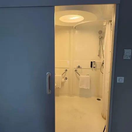Hotel Ibis Paris La Defense