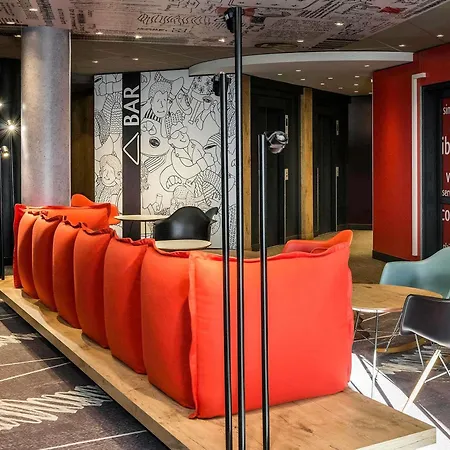 Ibis Paris La Defense 쿠르브부아