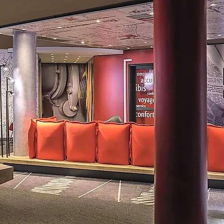Ibis Paris La Defense 3*
