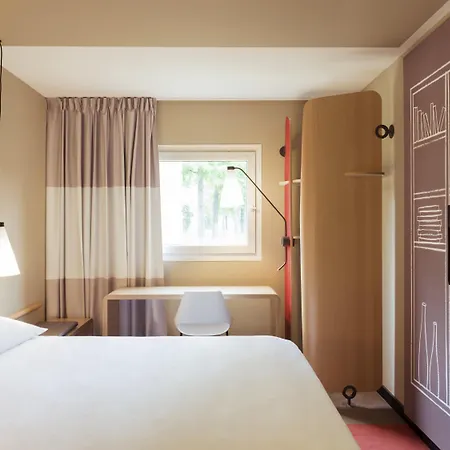 Ibis Paris La Defense Courbevoie