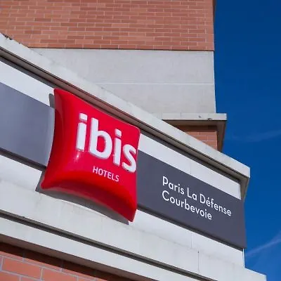 Hotel Ibis Paris La Defense 3*