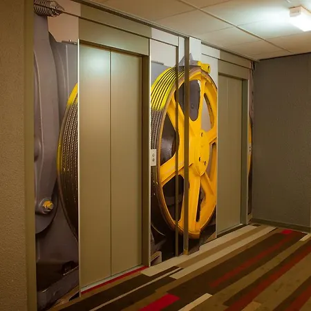 호텔 Ibis Paris La Defense 3*