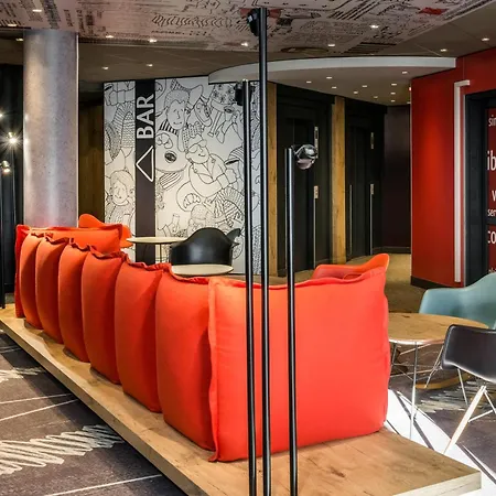 Ibis Paris La Defense Hotel 3*