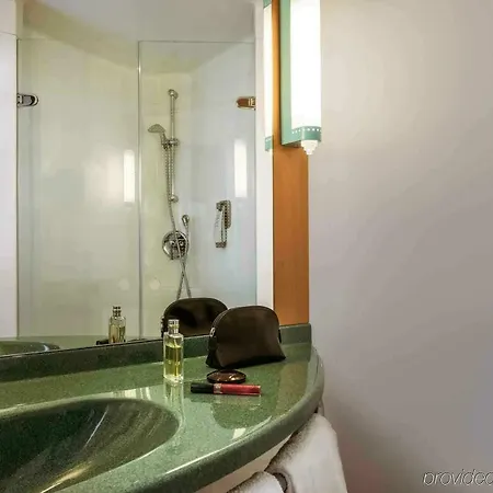 Hotel Ibis Paris La Defense Courbevoie