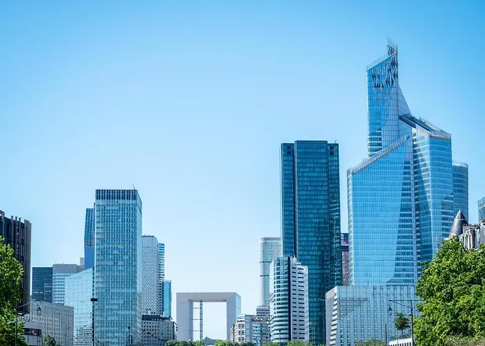 מלון Ibis Paris La Defense