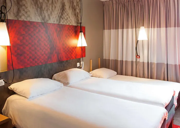 Ibis Paris La Defense 3* קורבוו