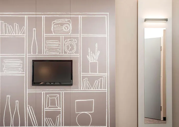 Ibis Paris La Defense 3*