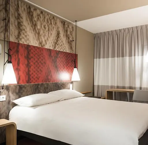 מלון Ibis Paris La Defense