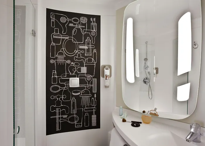 מלון Ibis Paris La Defense