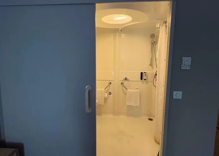 מלון Ibis Paris La Defense