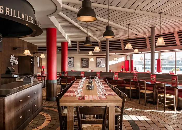 Ibis Paris La Defense מלון 3*