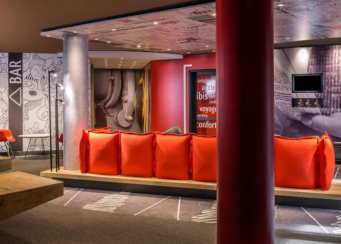 Ibis Paris La Defense 3*